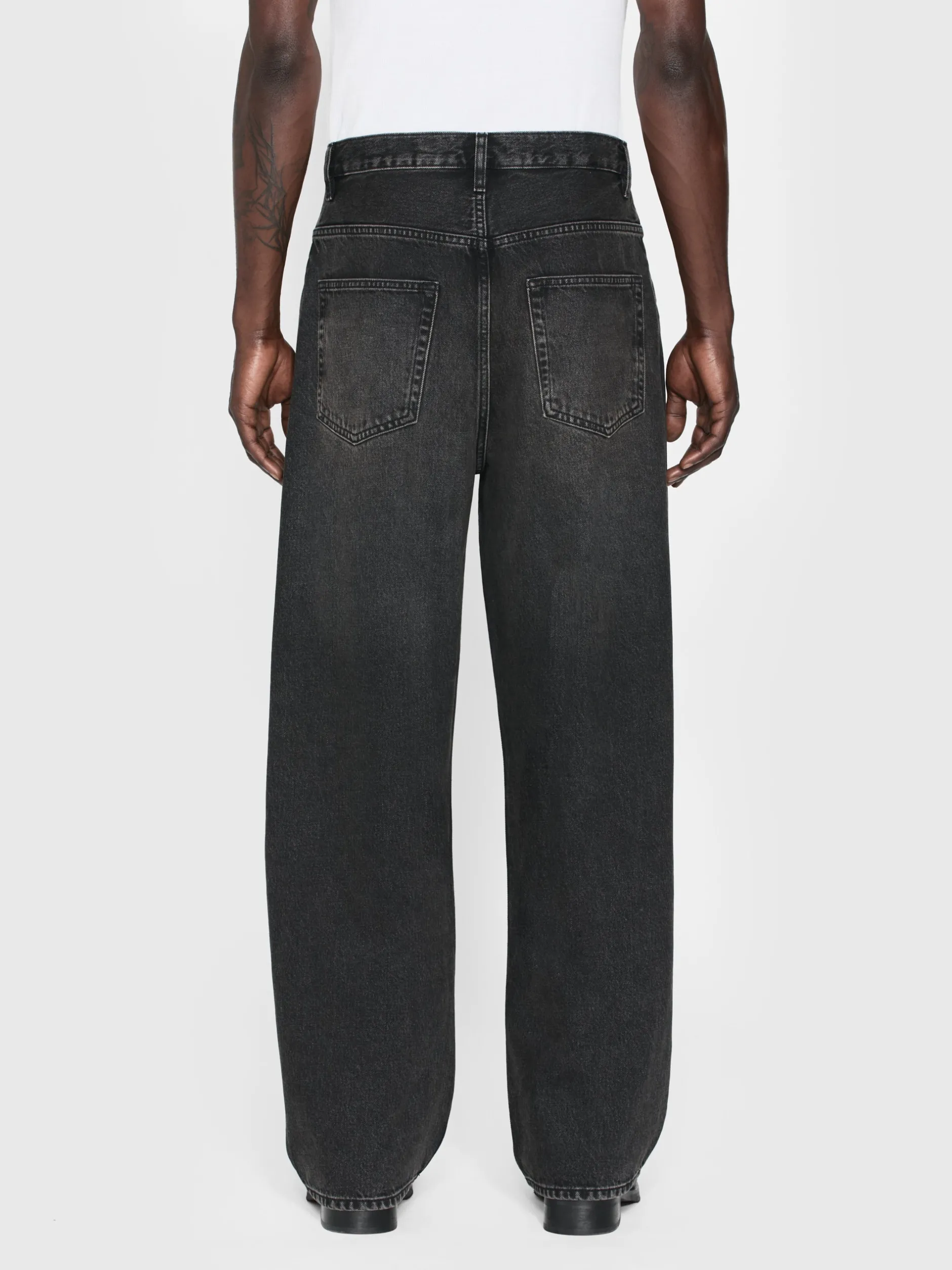 FRAME Baggy Jean in< Wide Leg