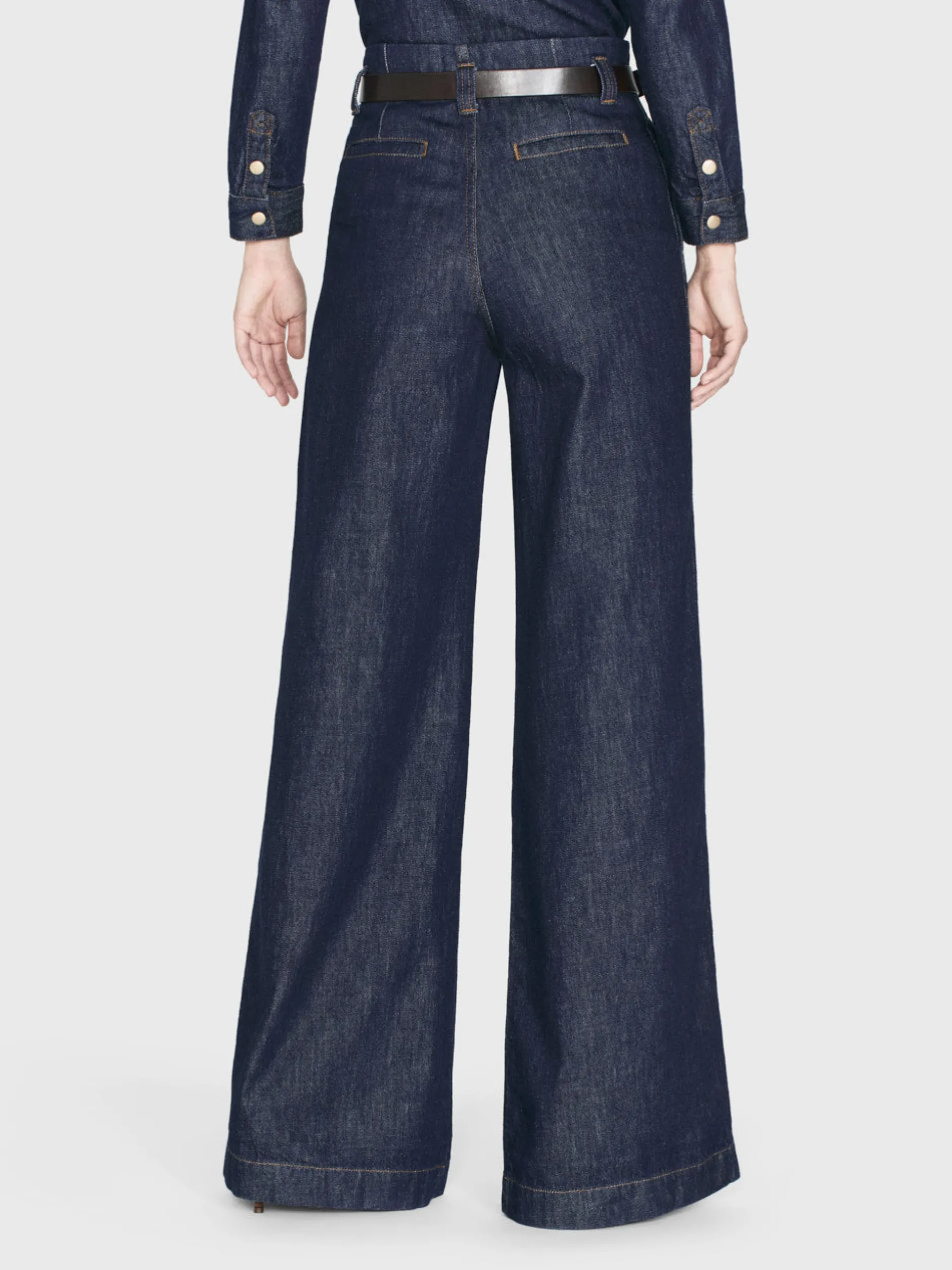 FRAME Darted Wide Leg Jean in<Women Wide Leg|Long