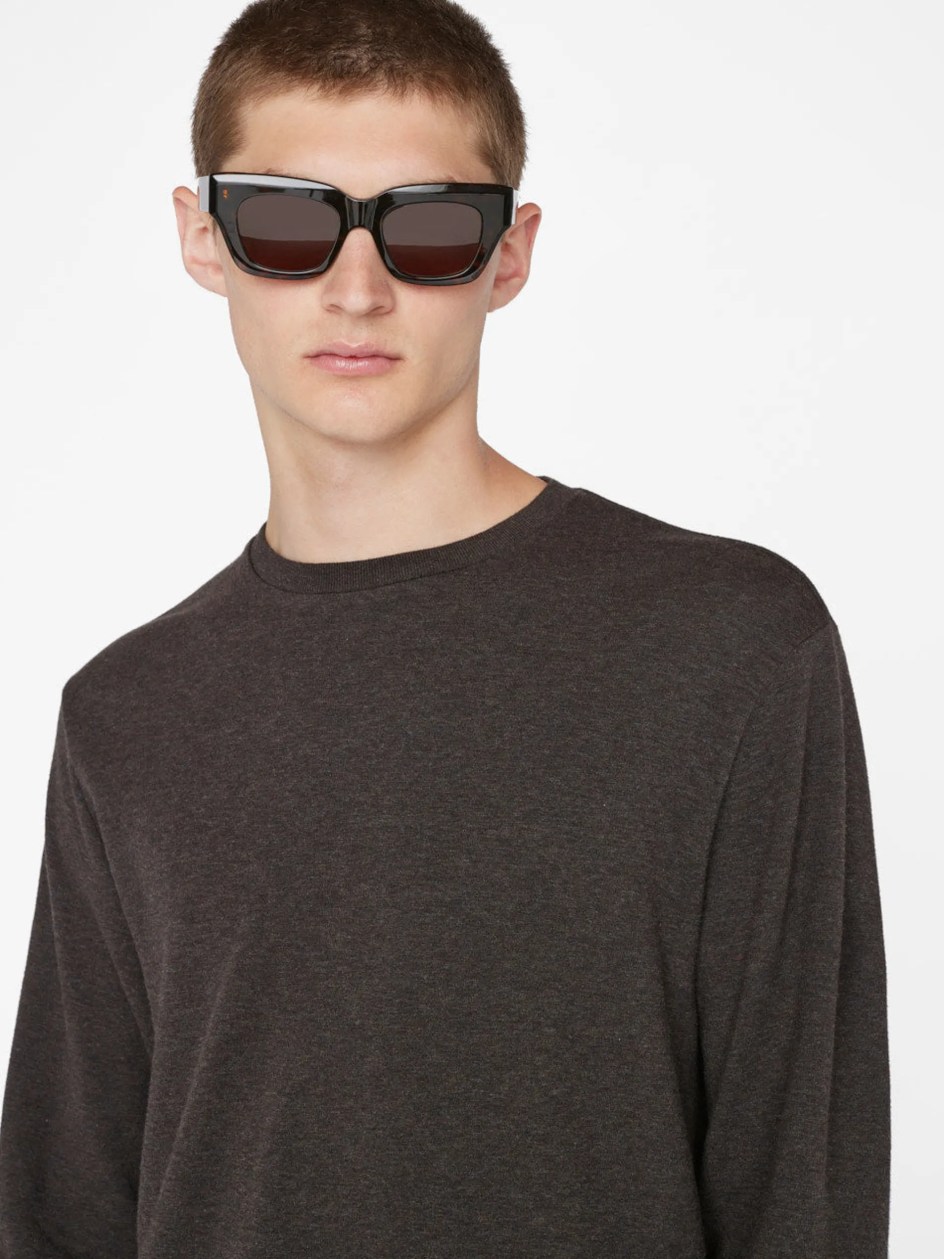 FRAME Duo Fold Long Sleeve Crew in Heather Espresso< Tees & Polos