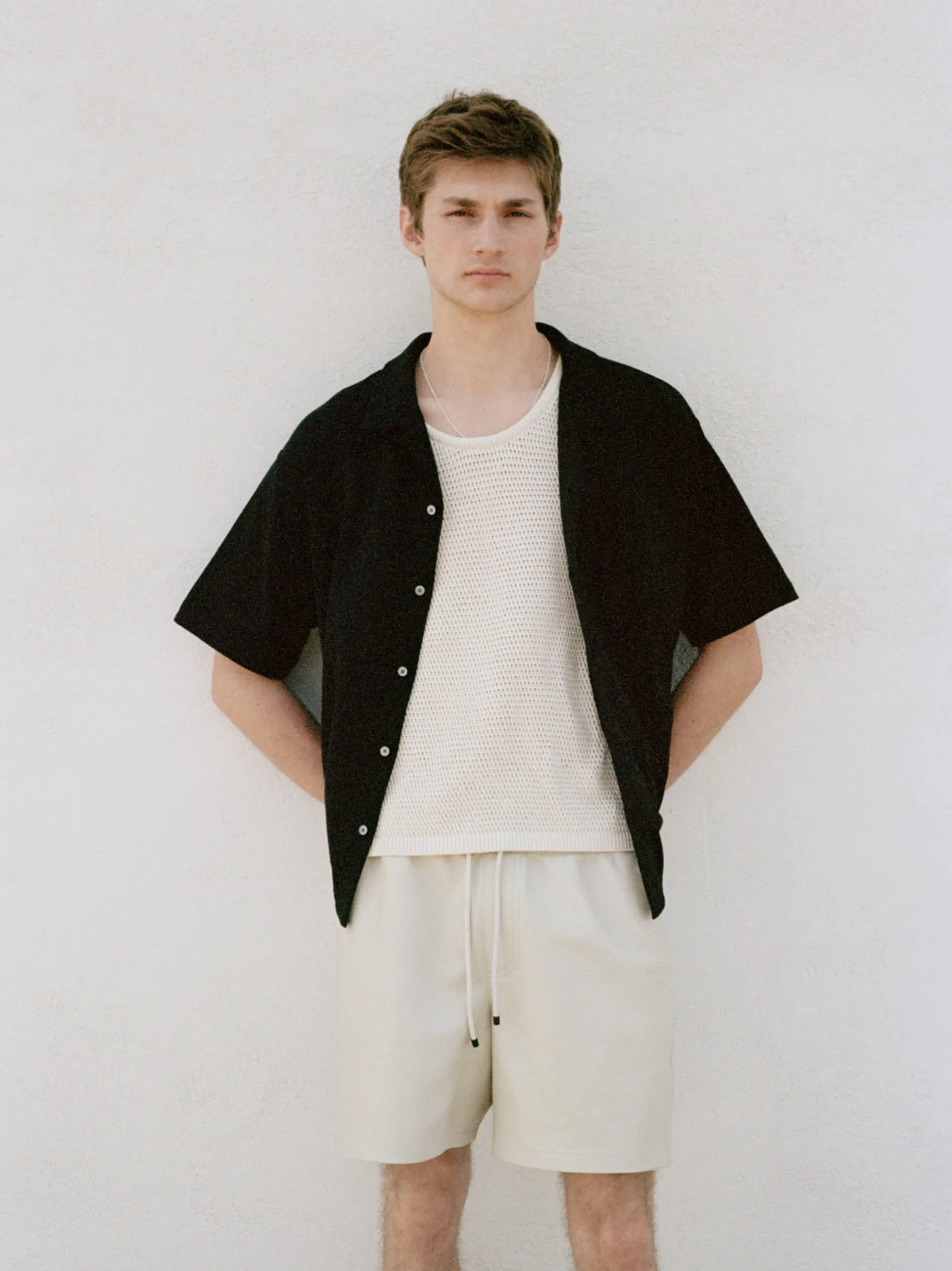 FRAME Duo Fold Relaxed Short Sleeve Shirt in< Shirts