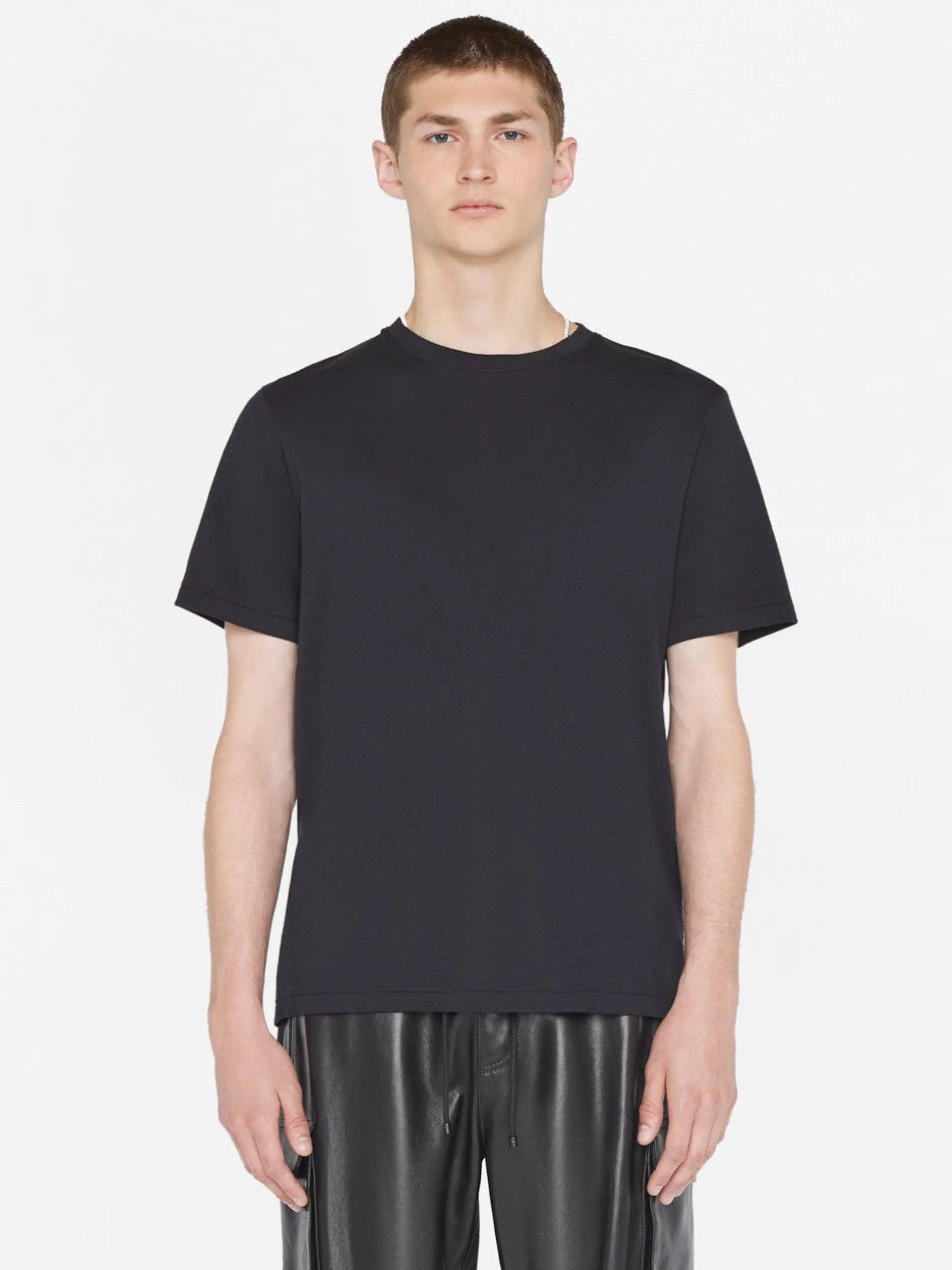 FRAME Duo Fold Tee in< Tees & Polos