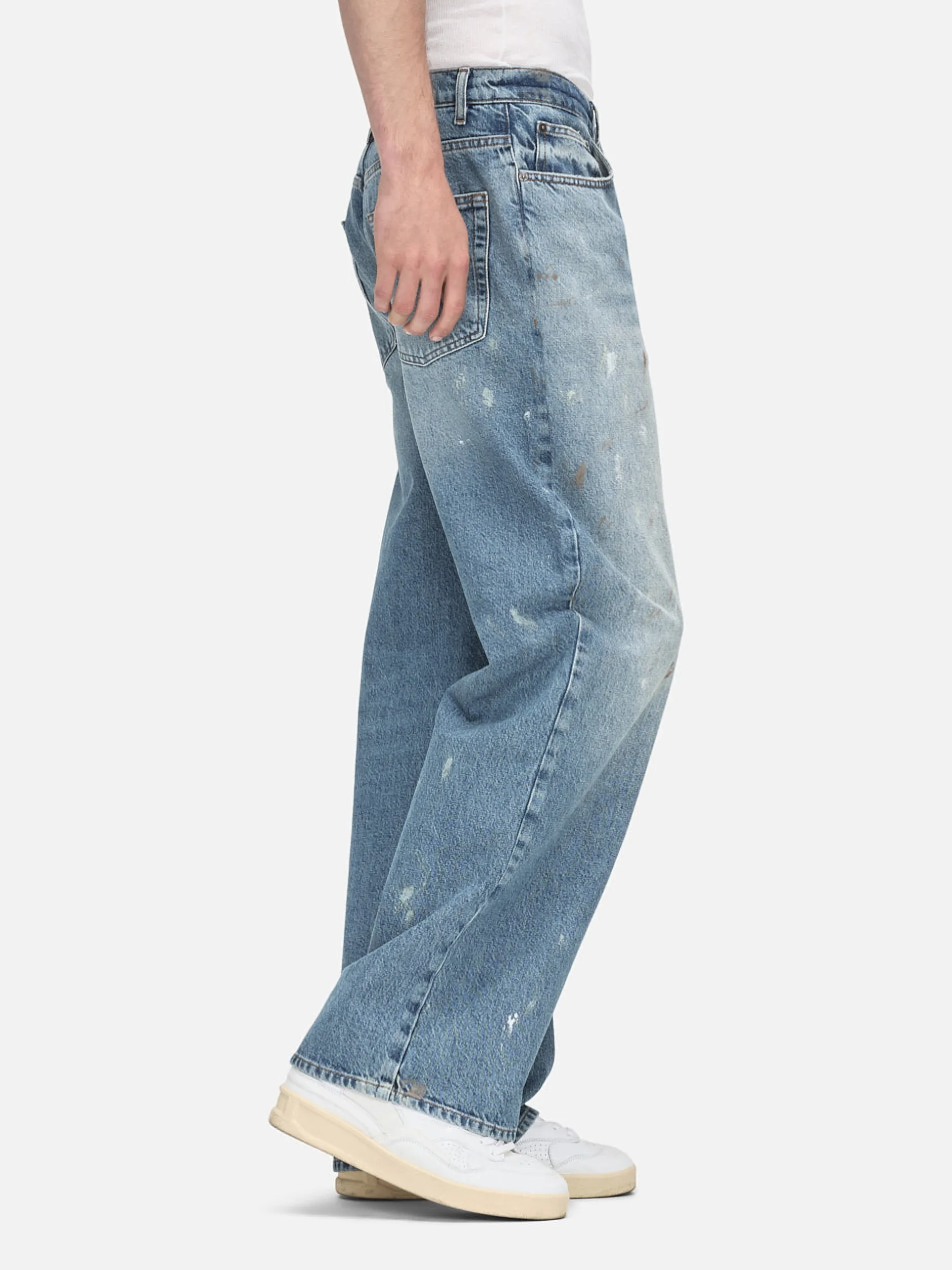 FRAME Extra Wide Leg Jean in< Wide Leg