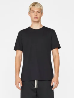 FRAME Logo Tee in< Tees & Polos