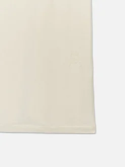 FRAME Logo Tee in White Canvas< Tees & Polos