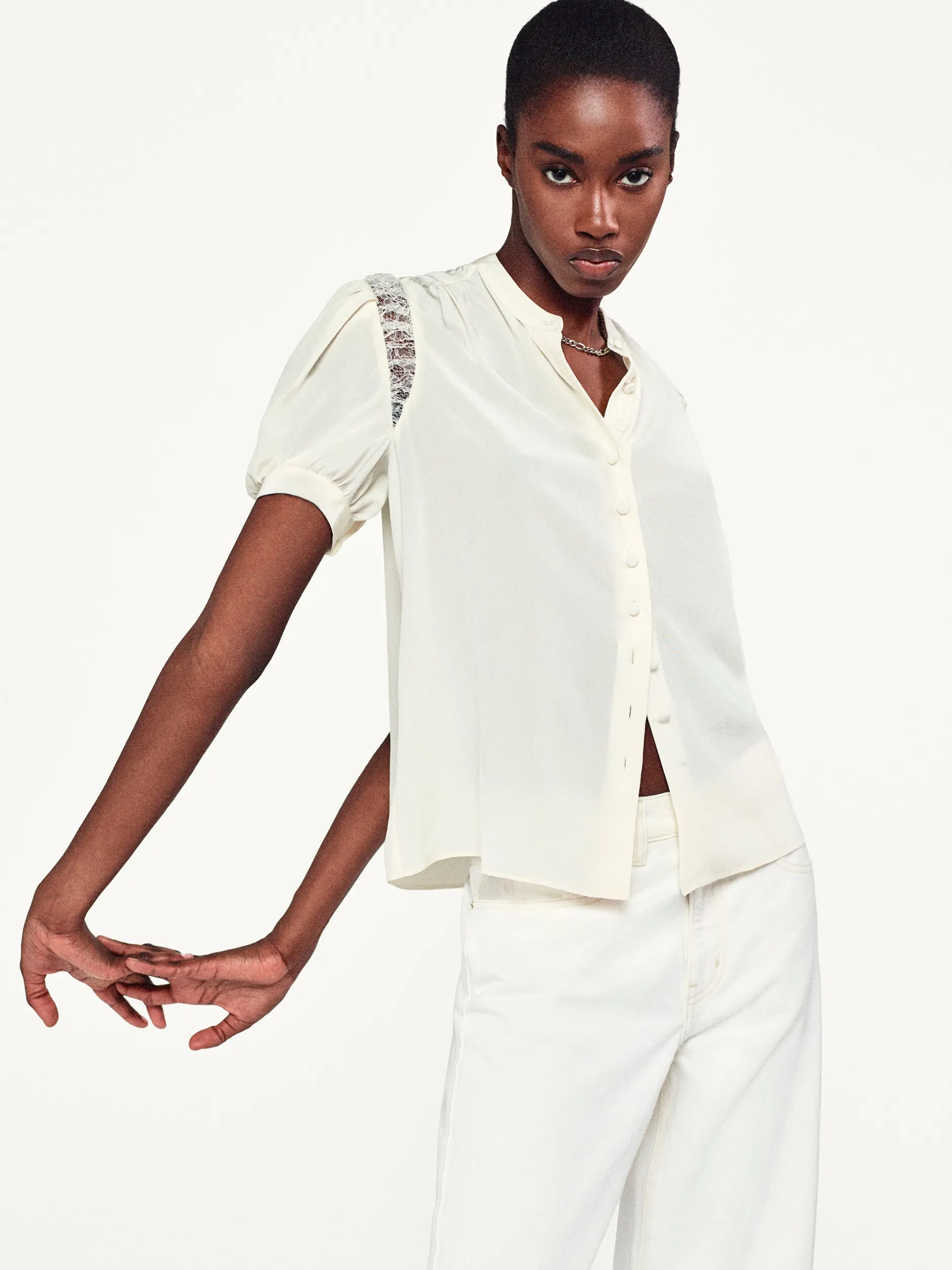 FRAME Lace Shoulder Inset Blouse in<Women Tops & Blouses