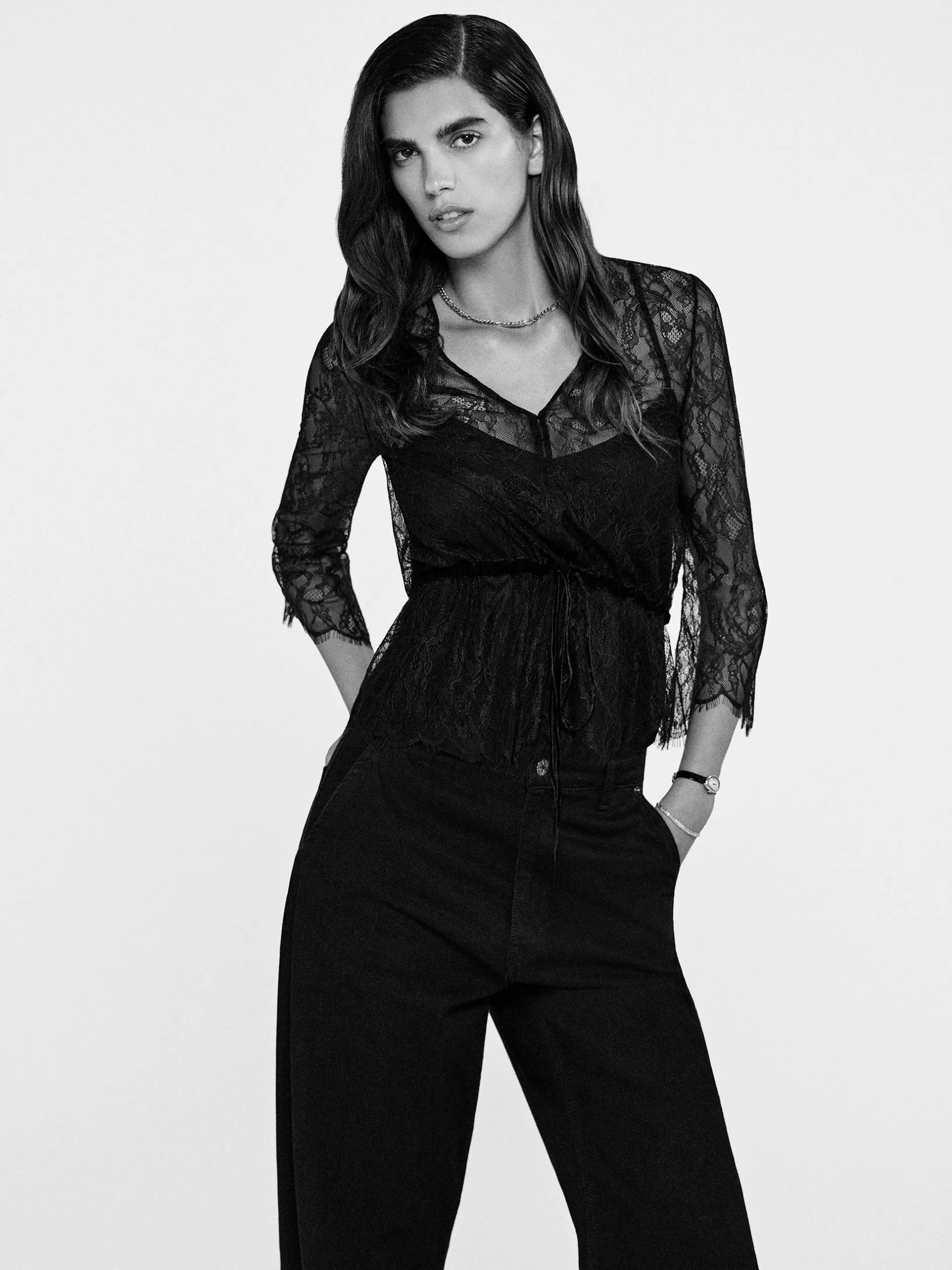 FRAME Lace V-Neck Blouse in<Women Tops & Blouses