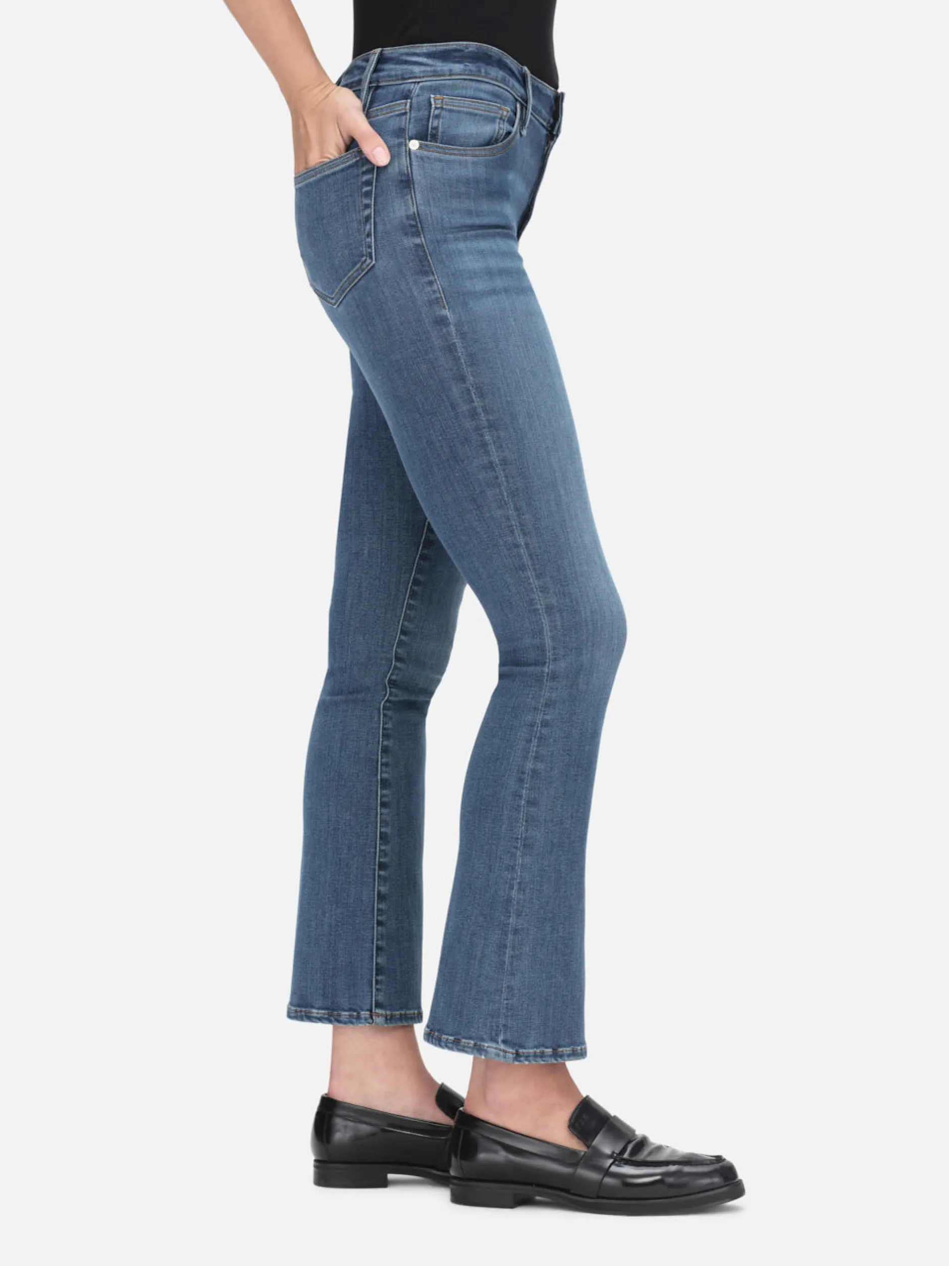 FRAME Le Crop Mini Boot in<Women Bootcut