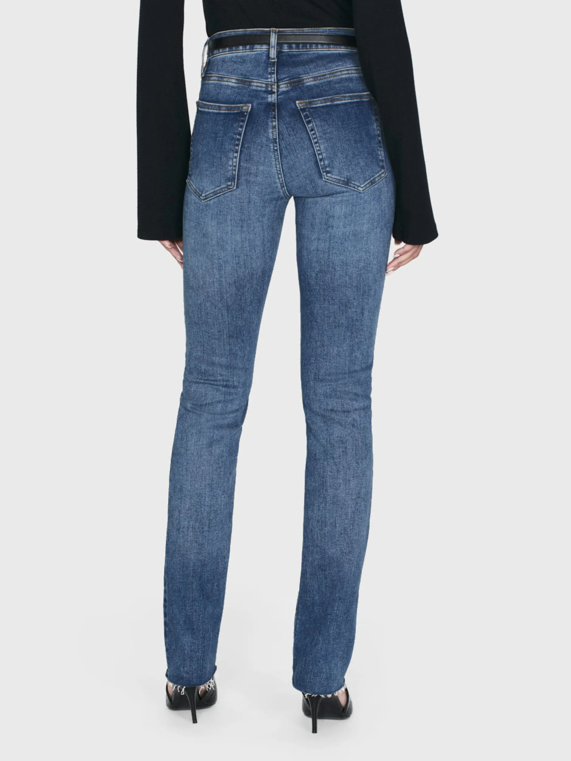 FRAME Le High Straight Long Raw Fray in<Women Straight