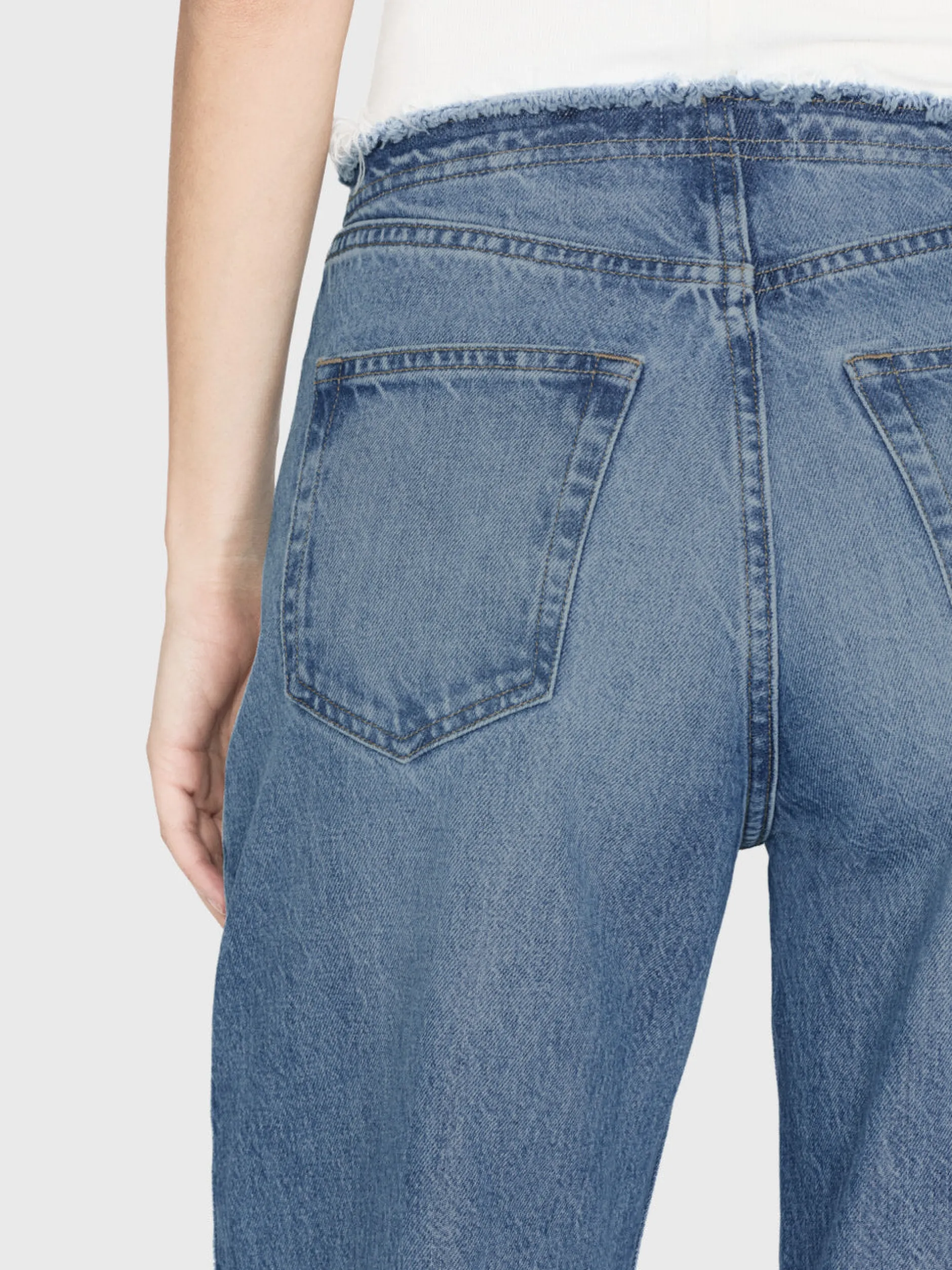 FRAME Le Low Baggy Wide Leg Cut Off in<Women Wide Leg