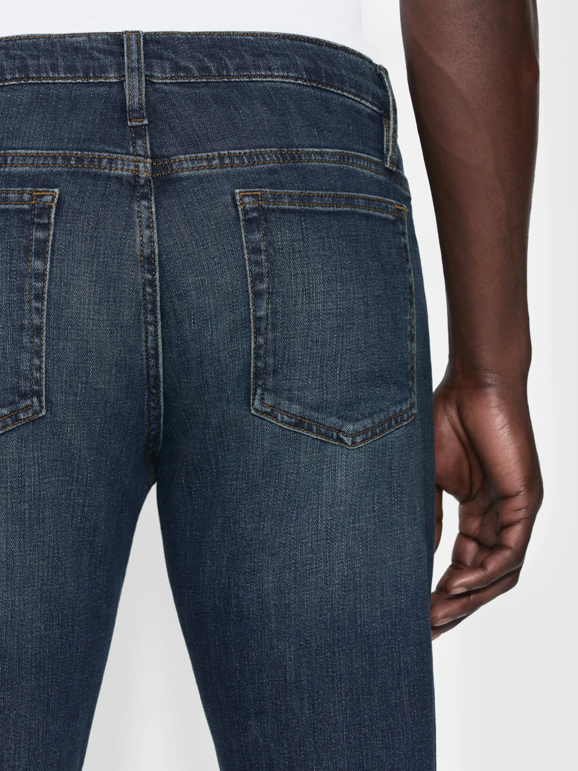 FRAME L'Homme Slim in< Slim