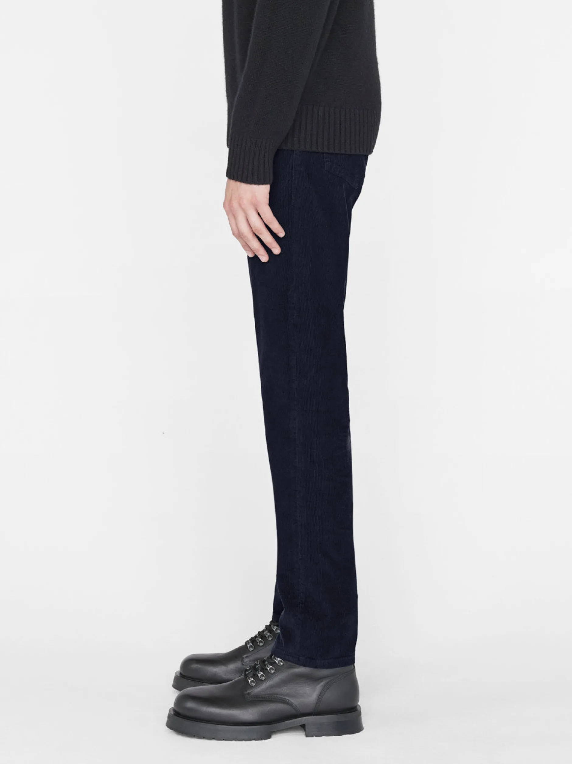 FRAME L'Homme Slim Corduroy in< Slim|Pants & Shorts