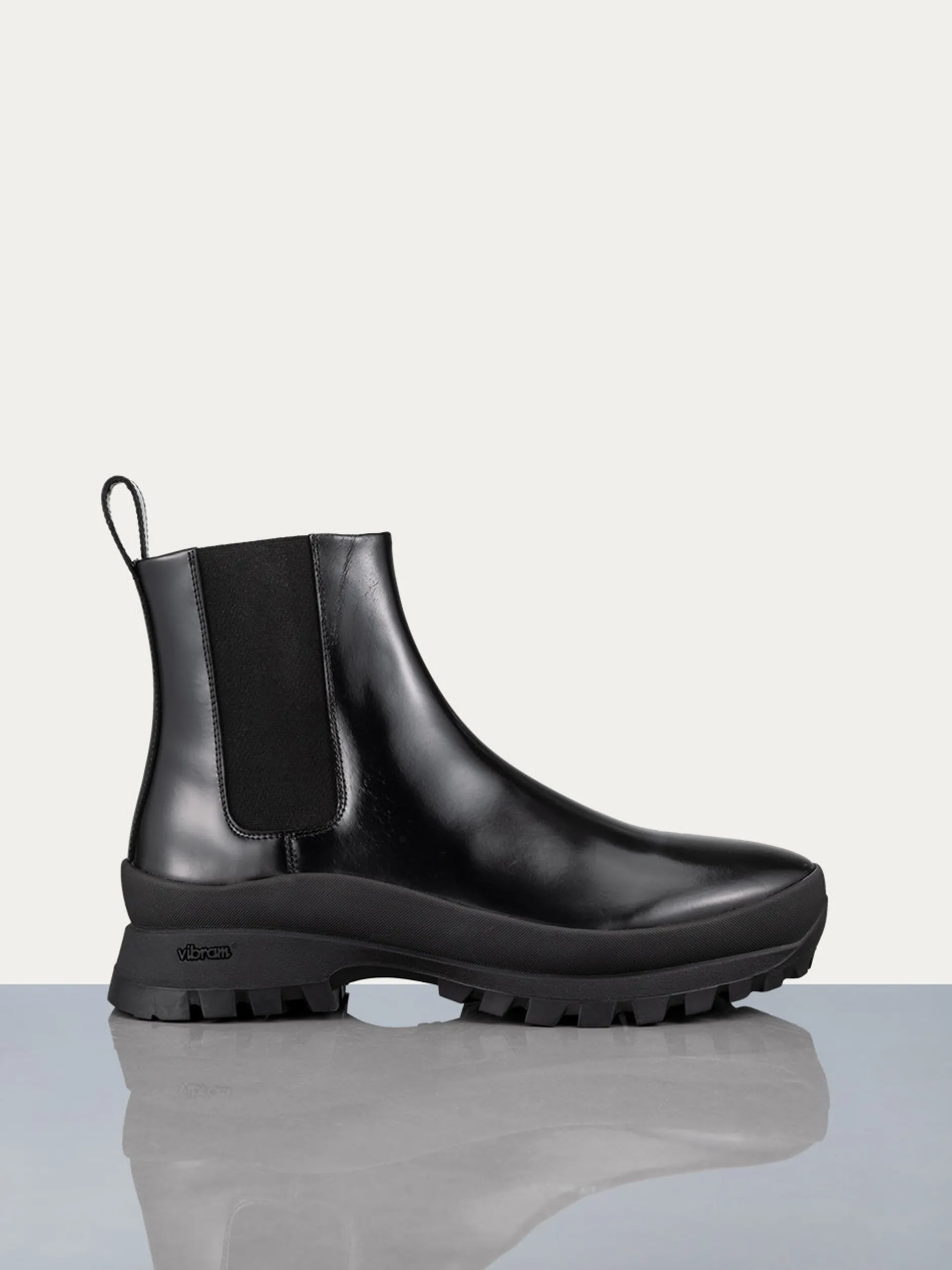 FRAME Men's Lug Sole Boot in< Accessories & Shoes