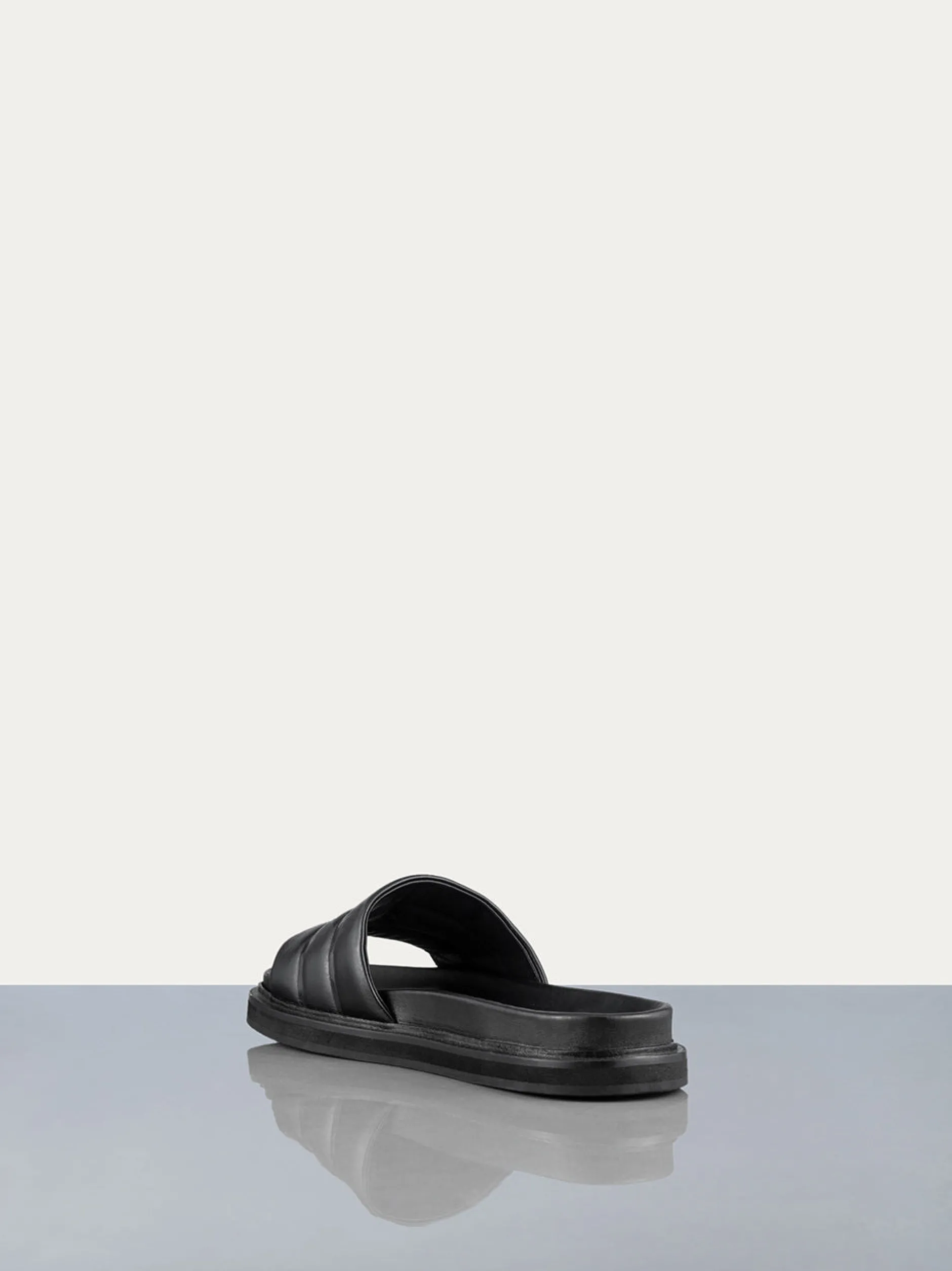 FRAME Men's Sandal in< Accessories & Shoes