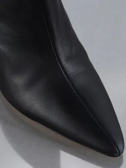 FRAME Odette Bootie in<Women All Accessories & Shoes