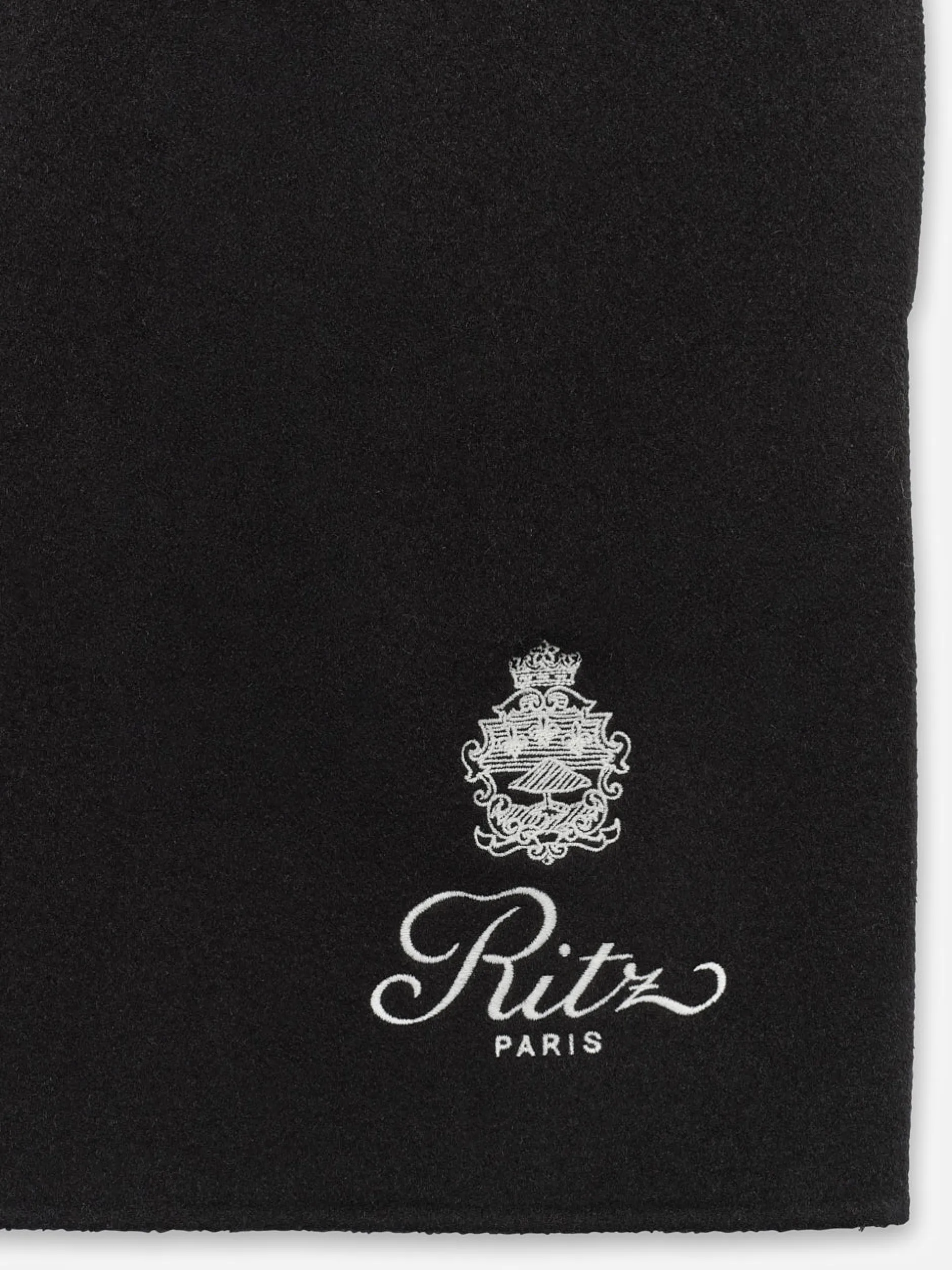 FRAME Ritz Men's Wool Short in< Pants & Shorts