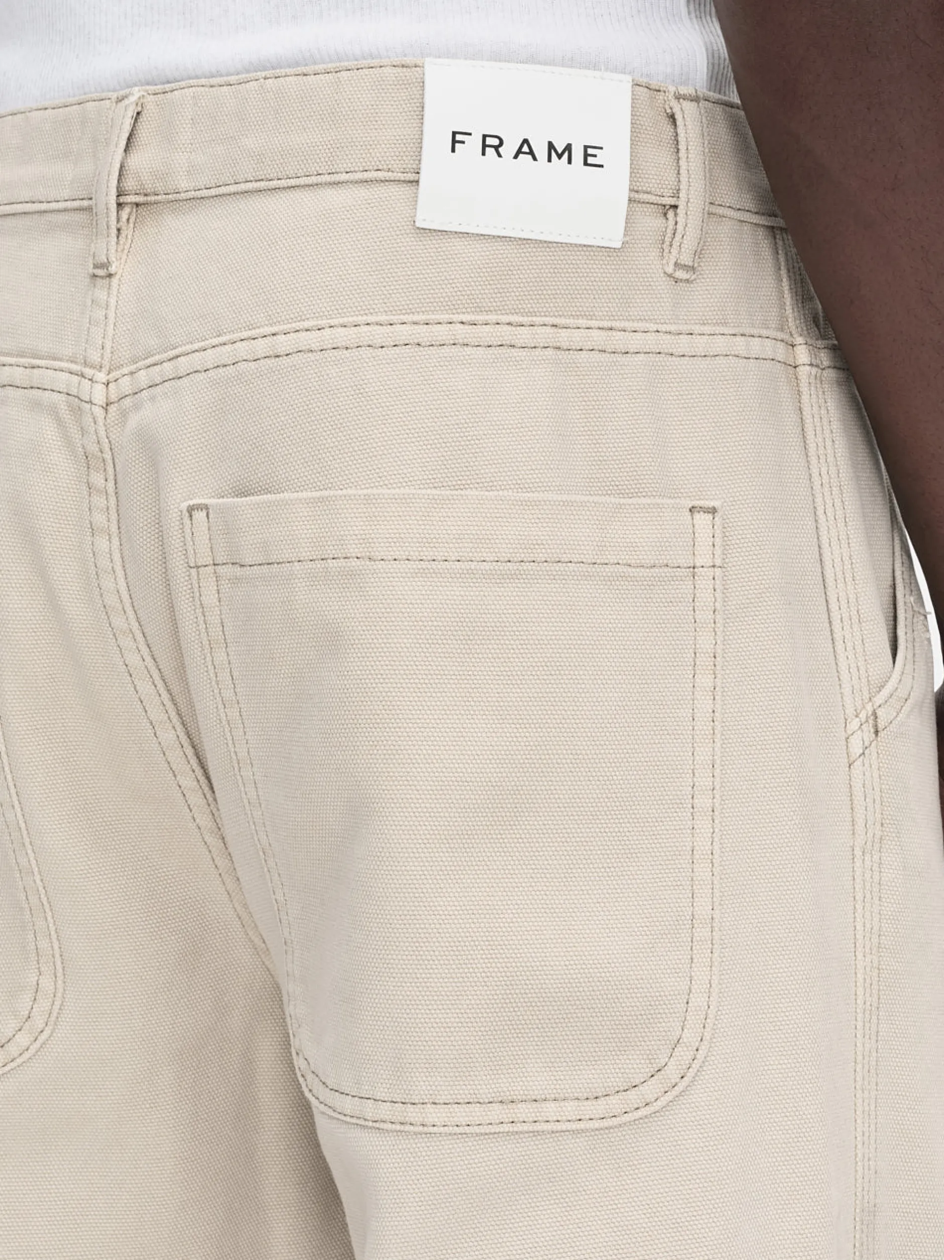 FRAME Skater Jean in Beach Sand Rips< Wide Leg