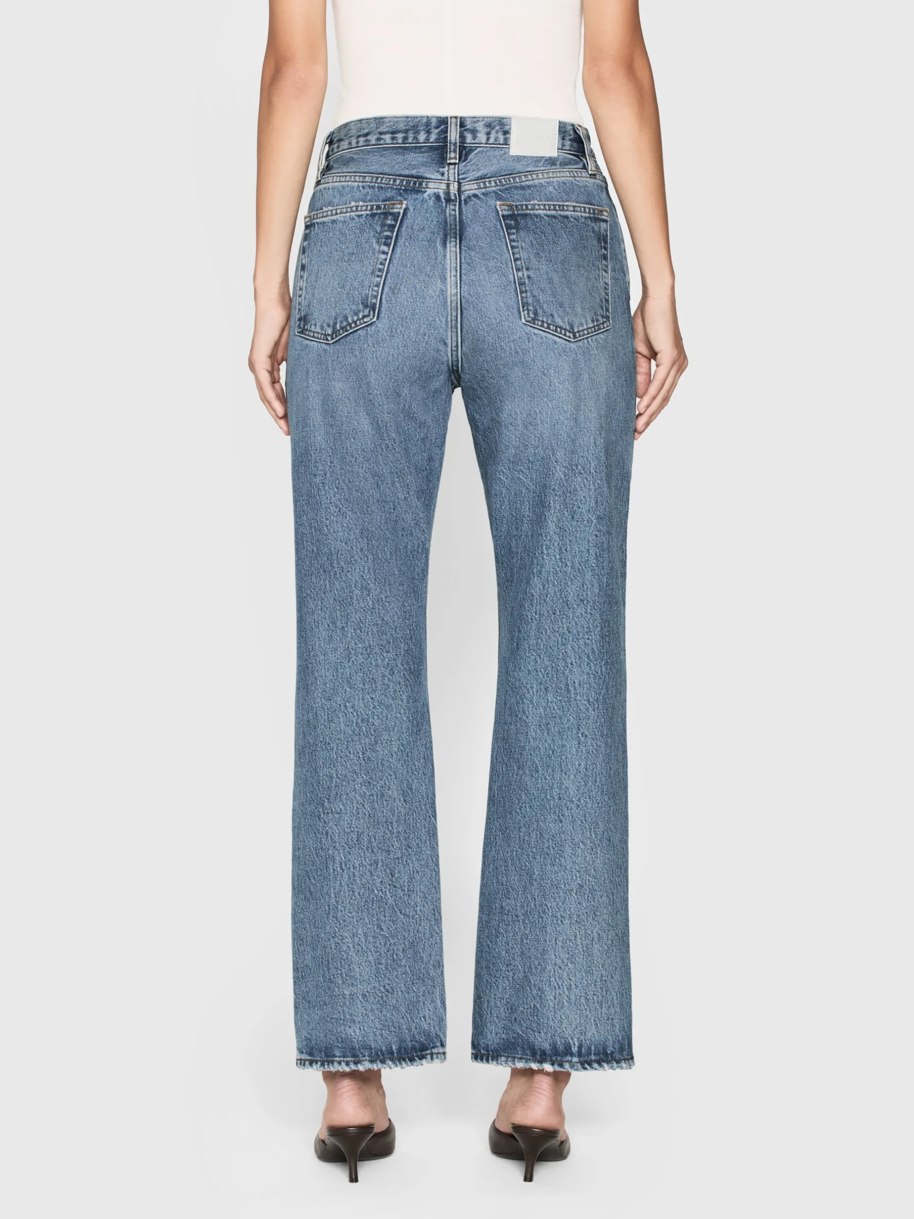 FRAME The Atelier Champagne Jean in Gold Embellished<Women Straight