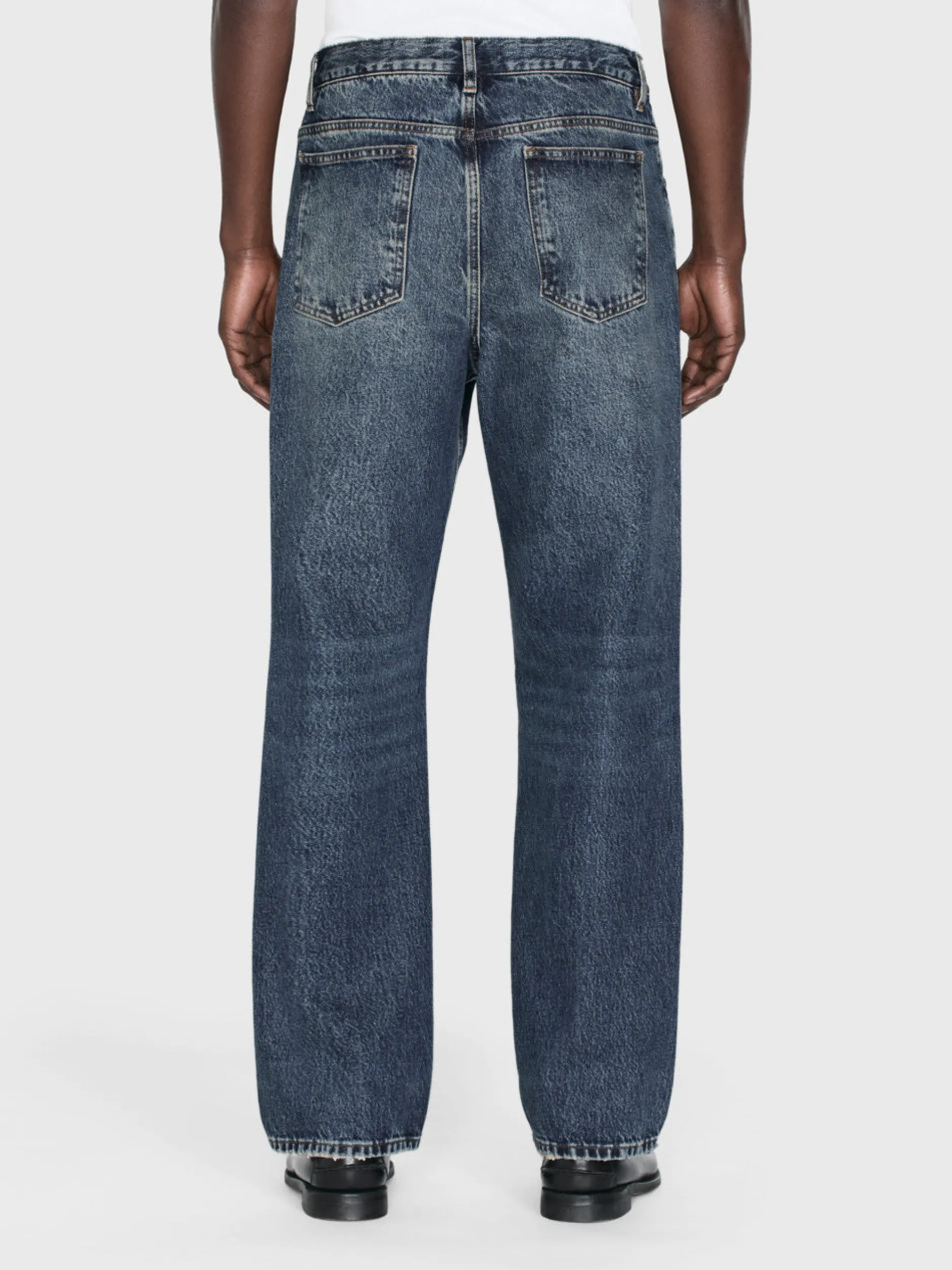 FRAME The Boxy Jean in< Straight
