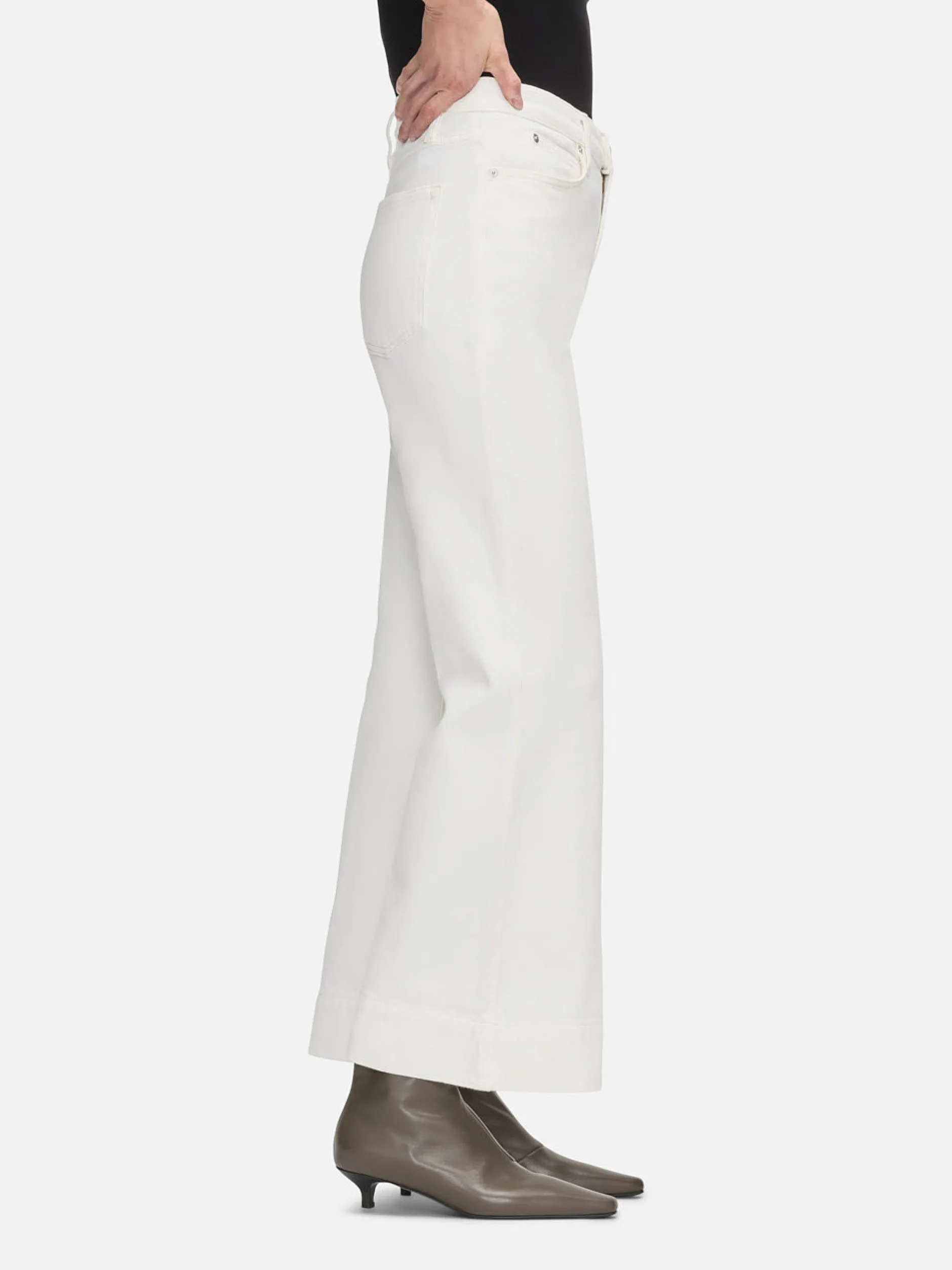 FRAME The Extreme Flare Ankle in Au Natural Clean<Women Flare