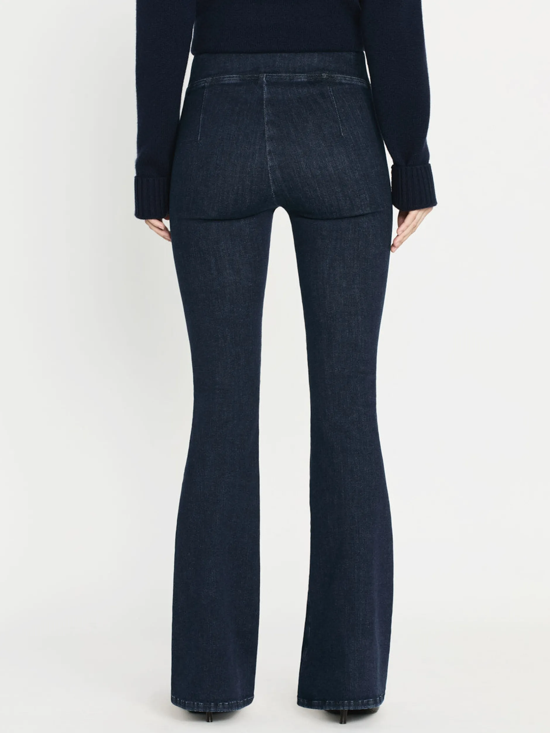 FRAME The Jetset Flare in<Women Flare