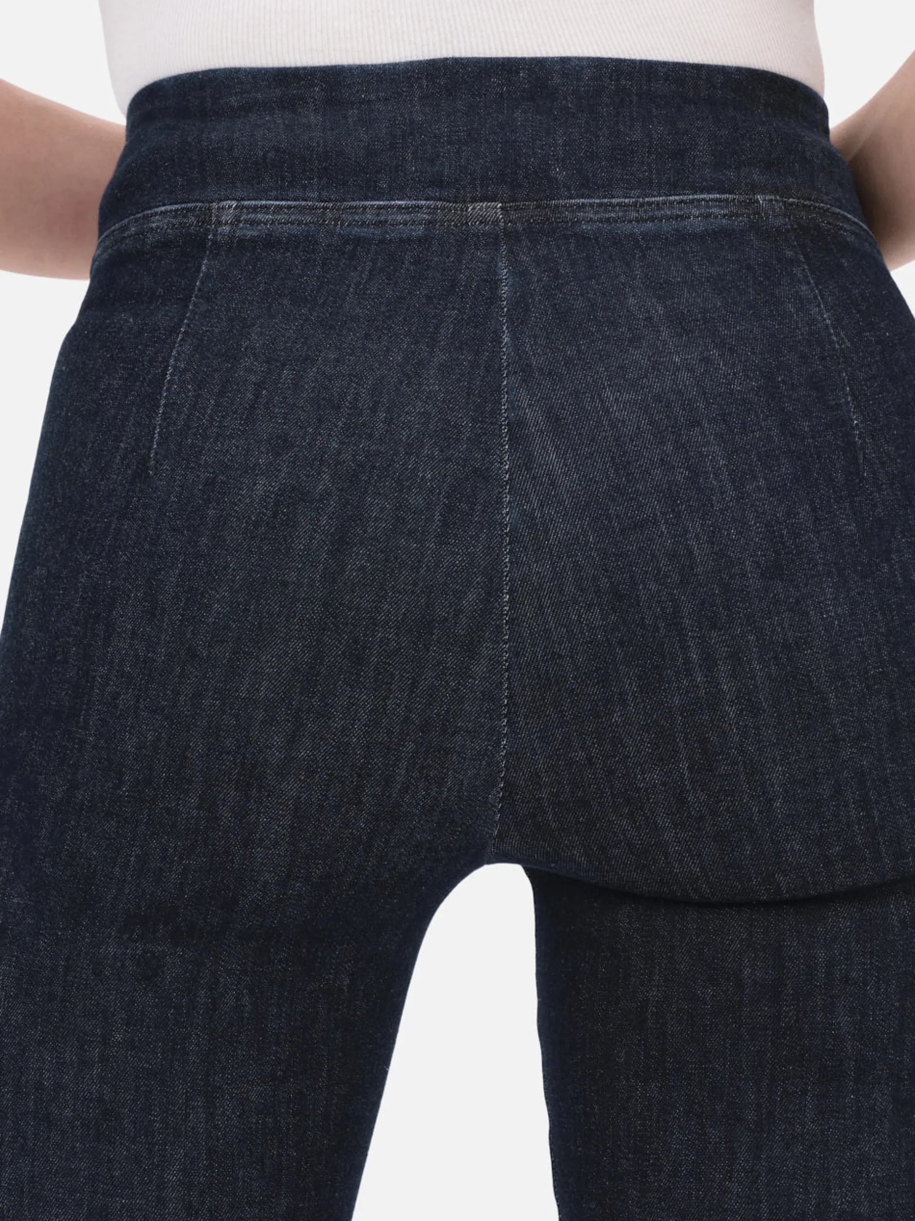 FRAME The Jetset Skinny Crop in<Women Skinny