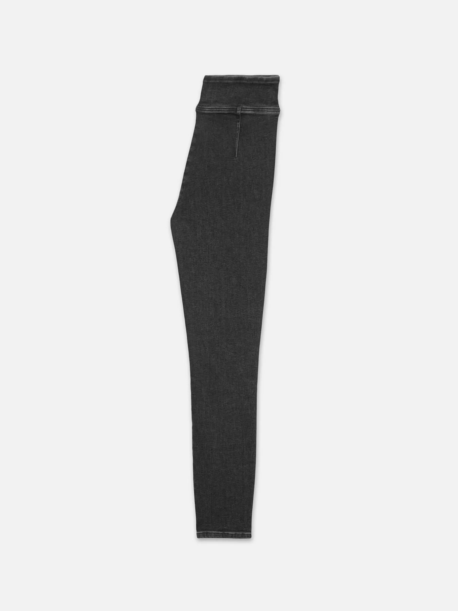 FRAME The Jetset Skinny Crop in<Women Skinny