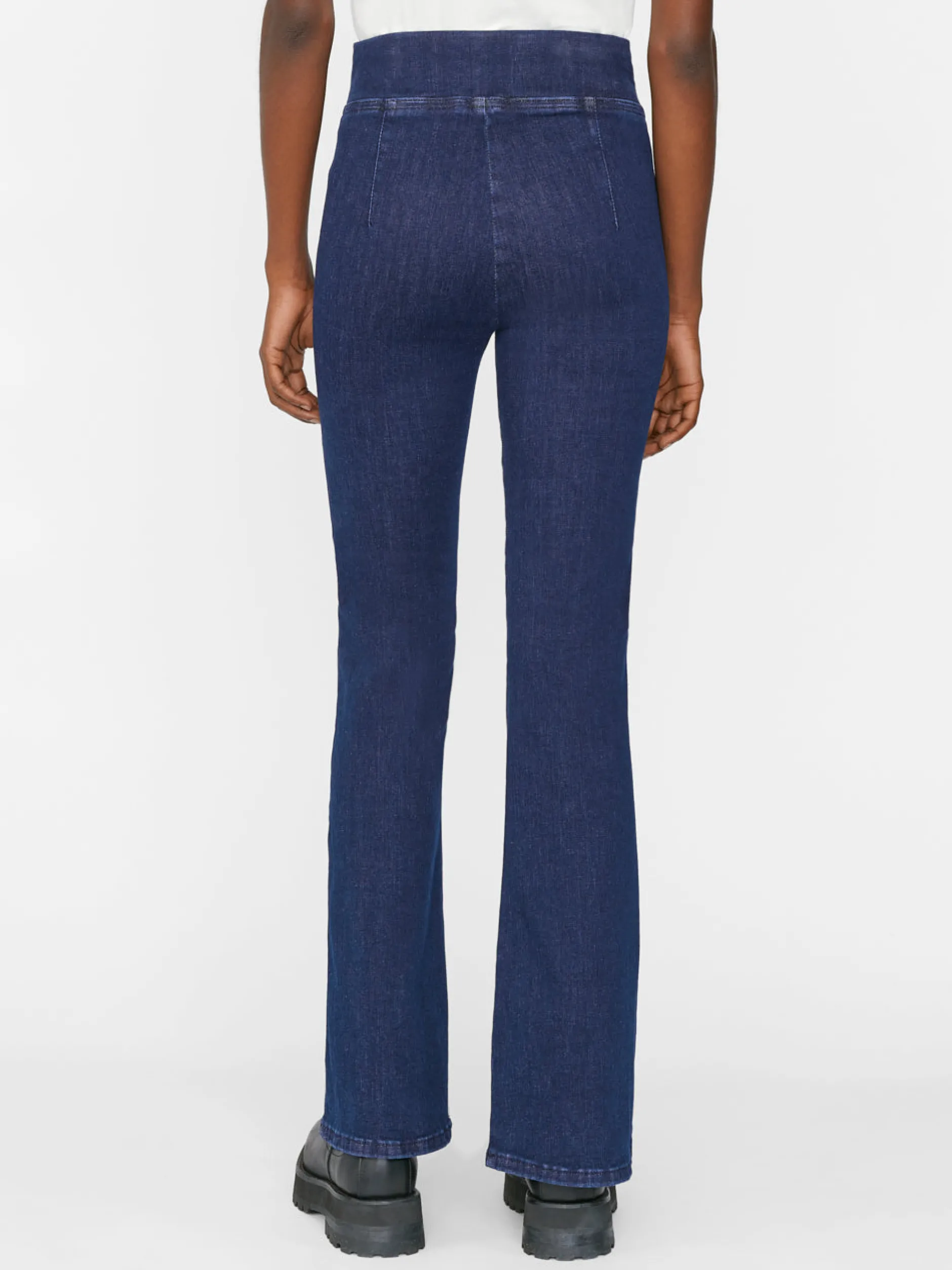 FRAME The Jetset Slit Flare in<Women Flare