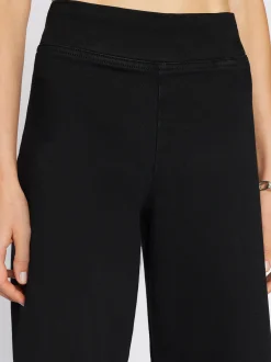FRAME The Jetset Wide Crop in Sheen Noir<Women Wide Leg