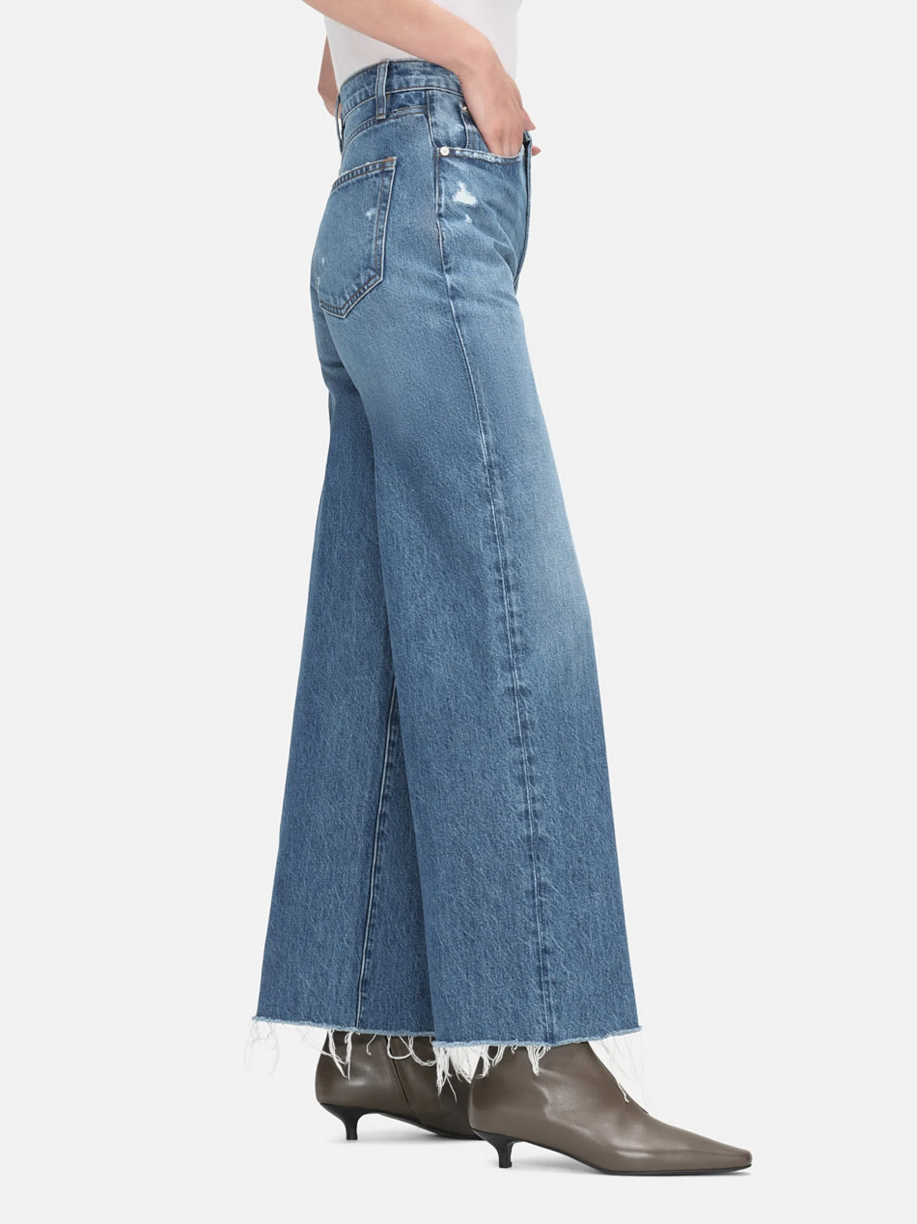 FRAME The Relaxed Straight in<Women Straight