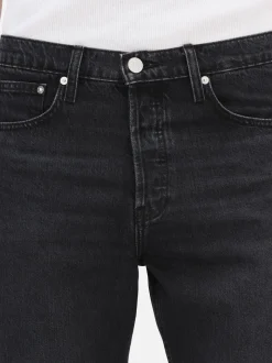 FRAME The Straight Jean in< Straight
