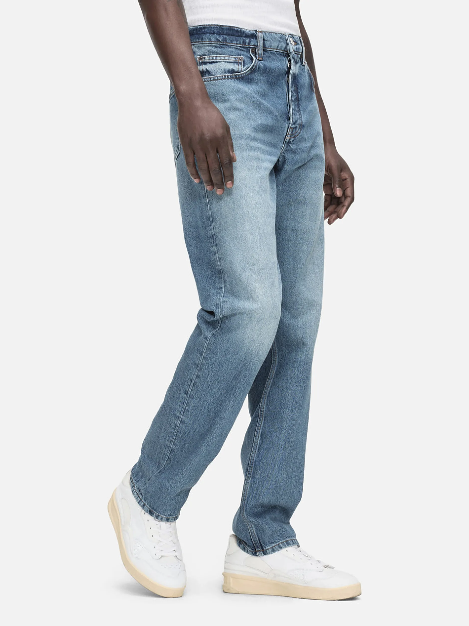 FRAME The Straight Jean in Raywood Clean< Straight