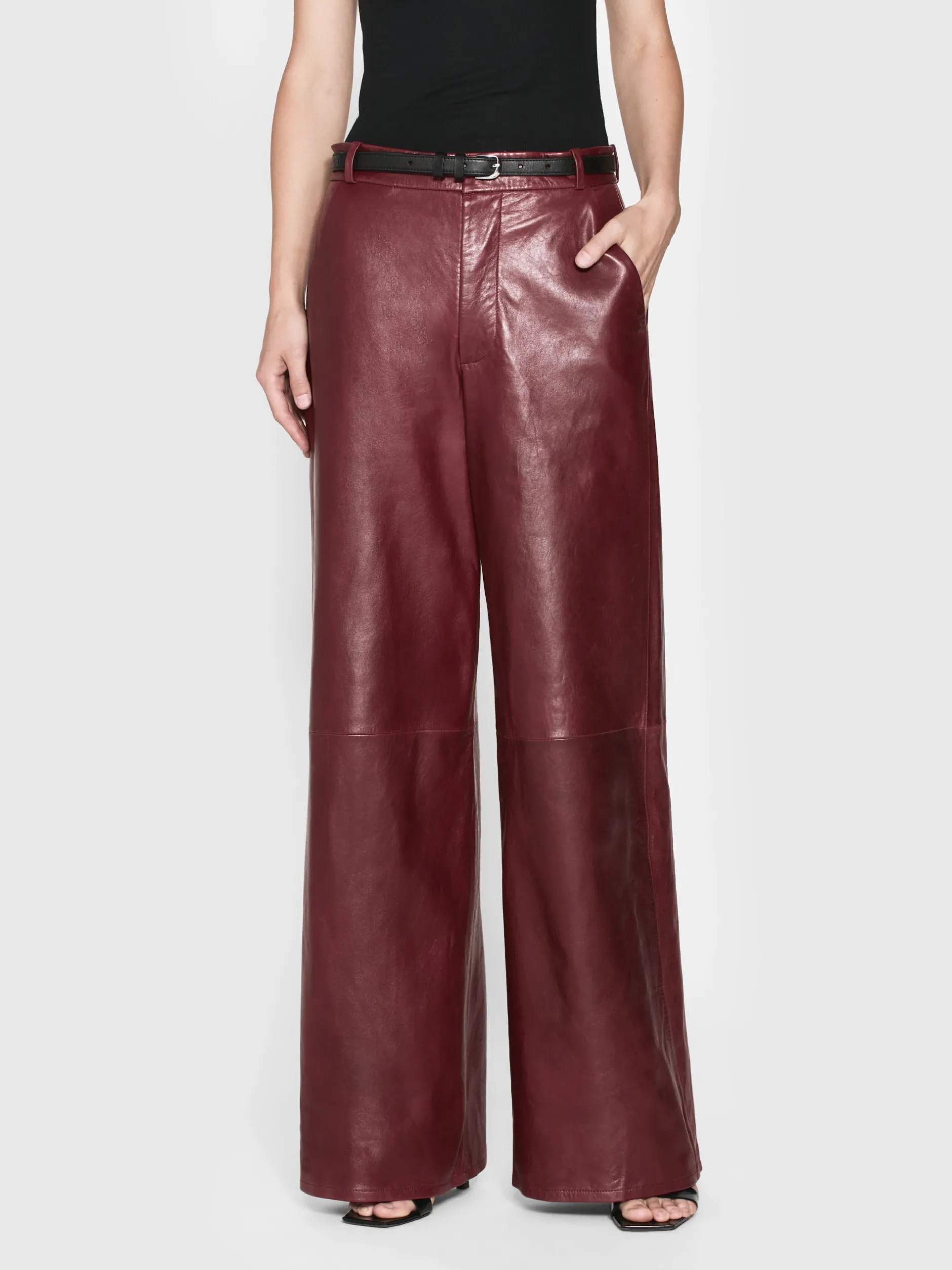 FRAME The Wide Leather Trouser in Syrah Red<Women Leather & Suede|Pants